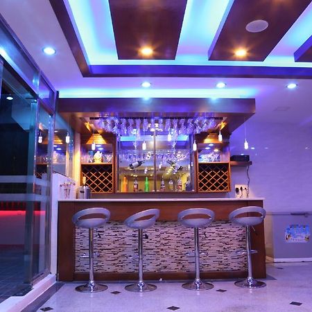 Hotel Royal King Rangoon Buitenkant foto