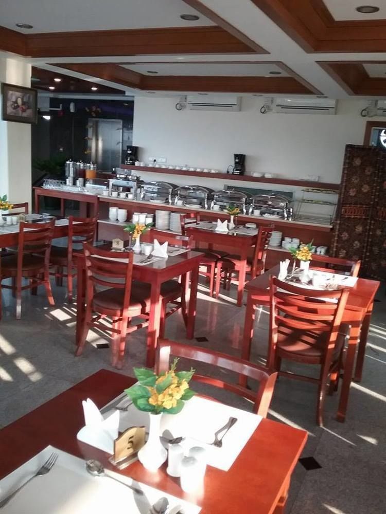 Hotel Royal King Rangoon Buitenkant foto