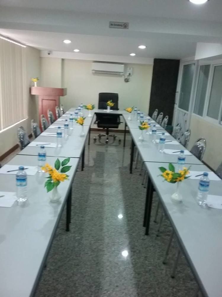 Hotel Royal King Rangoon Buitenkant foto