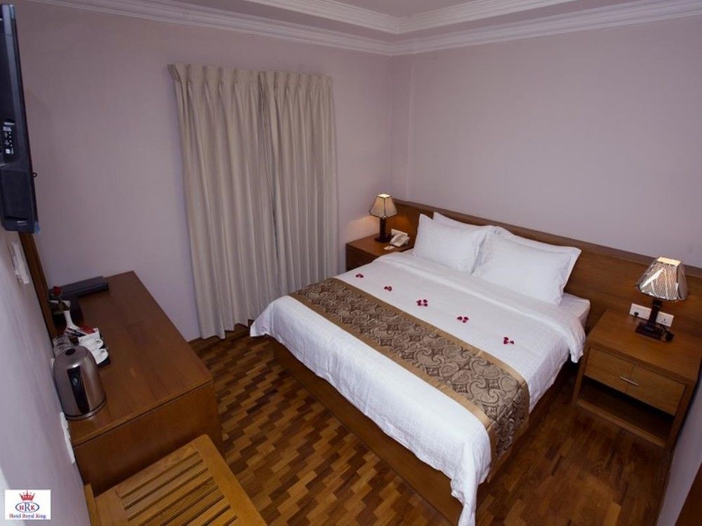 Hotel Royal King Rangoon Buitenkant foto