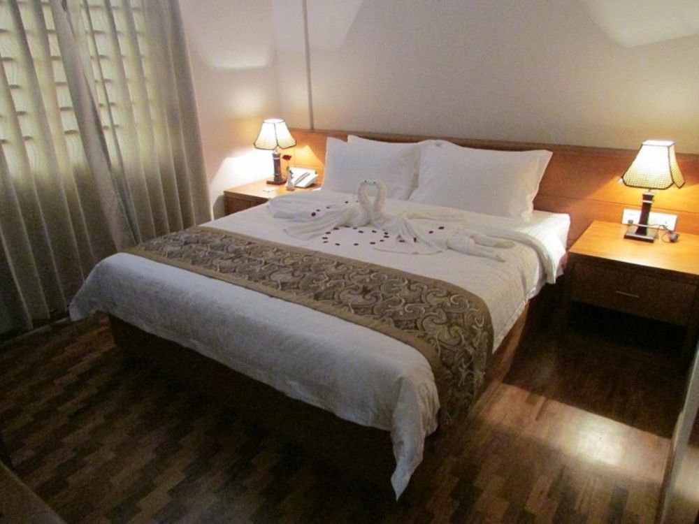 Hotel Royal King Rangoon Buitenkant foto
