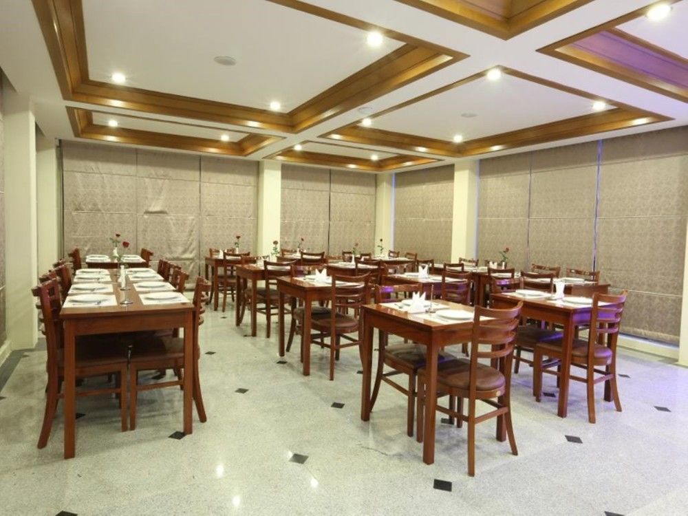 Hotel Royal King Rangoon Buitenkant foto